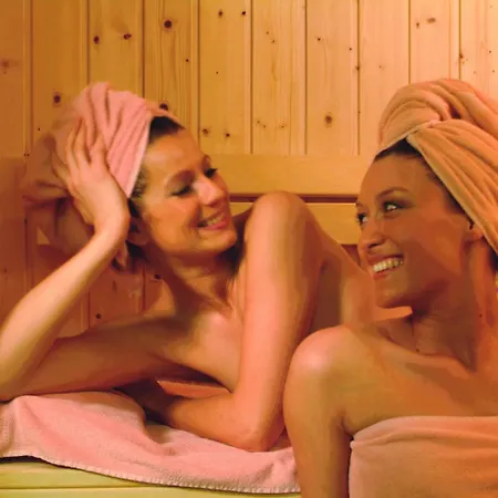 Hotel Waldhotel Baechlein 3*