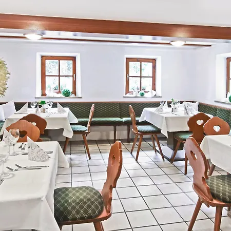 Hotel Waldhotel Baechlein