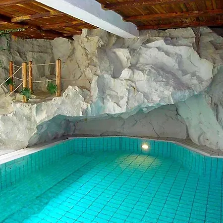 Waldhotel Baechlein 3*