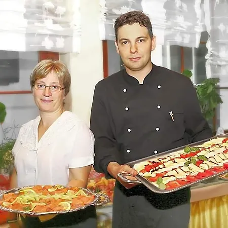 Waldhotel Baechlein Отель 3*