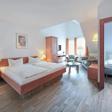 Waldhotel Baechlein ホテル Mitwitz